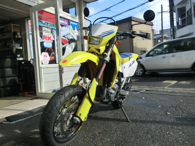 ＤＲ－Ｚ４００ＳＭ　フロント