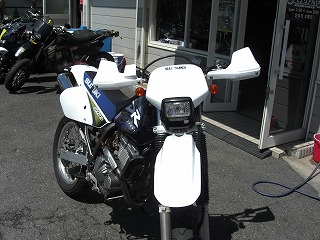 中古車　ＤＲ２５０Ｒ　フロント周り