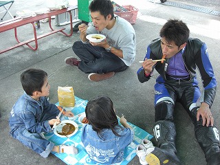 ２００９年９月２６日　ファンライドスクール　昼ごはん