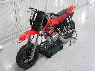 ＸＲ１００モタードＳＴ　道下号