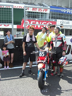 ２０１０年Ｍｉｎｉ－Ｍｏｔｏ４耐　決勝スタート前