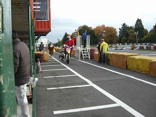 ２０１０年１１月２８日　琵琶湖スポーツランド　ライダー交代