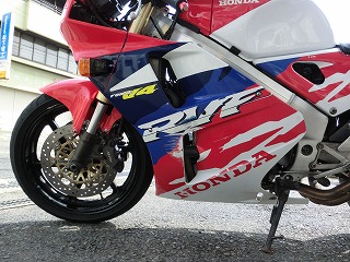 ホンダ　ＲＶＦ４００　外装