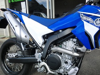 ＷＲ２５０Ｘ　サイドカバー