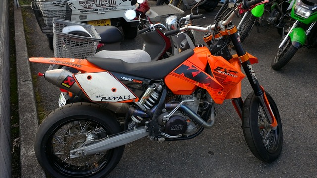 中古車 ｋｔｍ４００ｅｘｃ 入荷 バイクの修理 中古車のことならmotoマテリアル