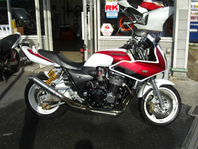 ＣＢ１３００ＳＦ